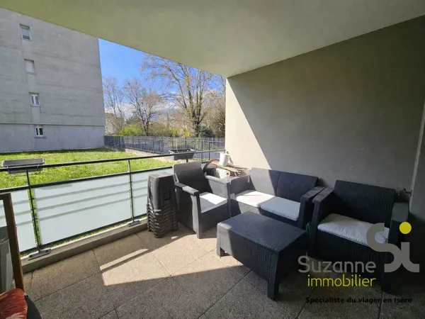 ECHIROLLES - T2 à VENDRE avec terrasse