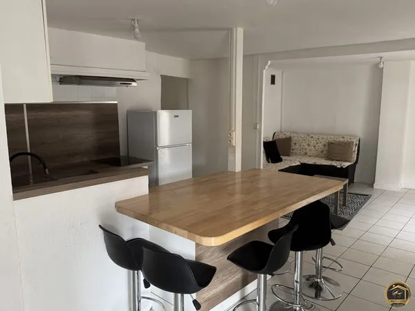 APPARTEMENT T3 MEUBLÉ AVEC TERRASSE CENTRE VILLE NARBONNE
