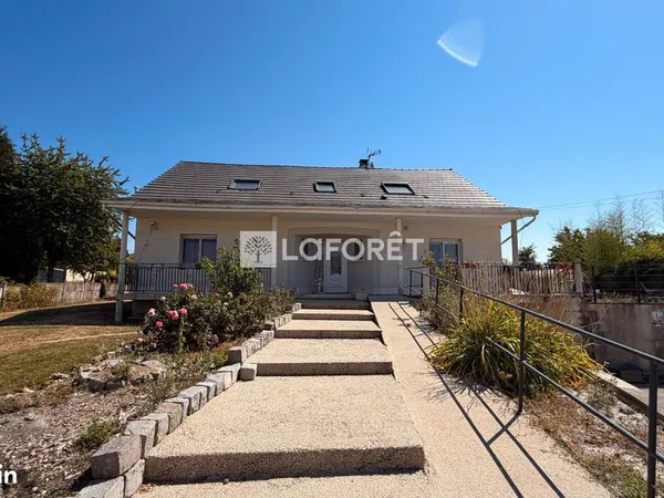 Maison 6 pièces 198 m²