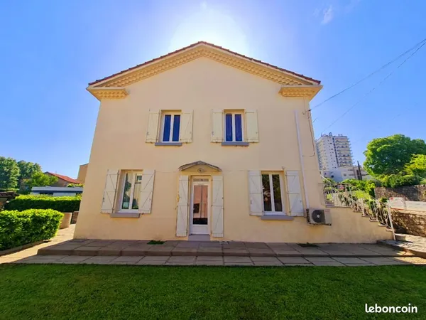 Maison 6 pièces 171 m²