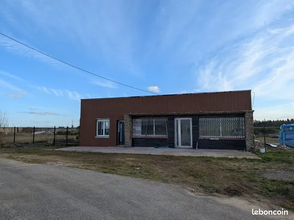Local commercial 170 m² + terrain 2 042 m² - Idéal restaurant - Nassandres