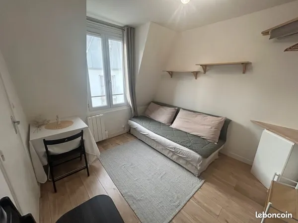 Studio (13m2 + cave) à Pigalle