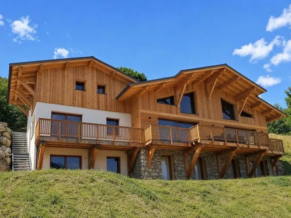 Chalet 10 pièces 295 m²