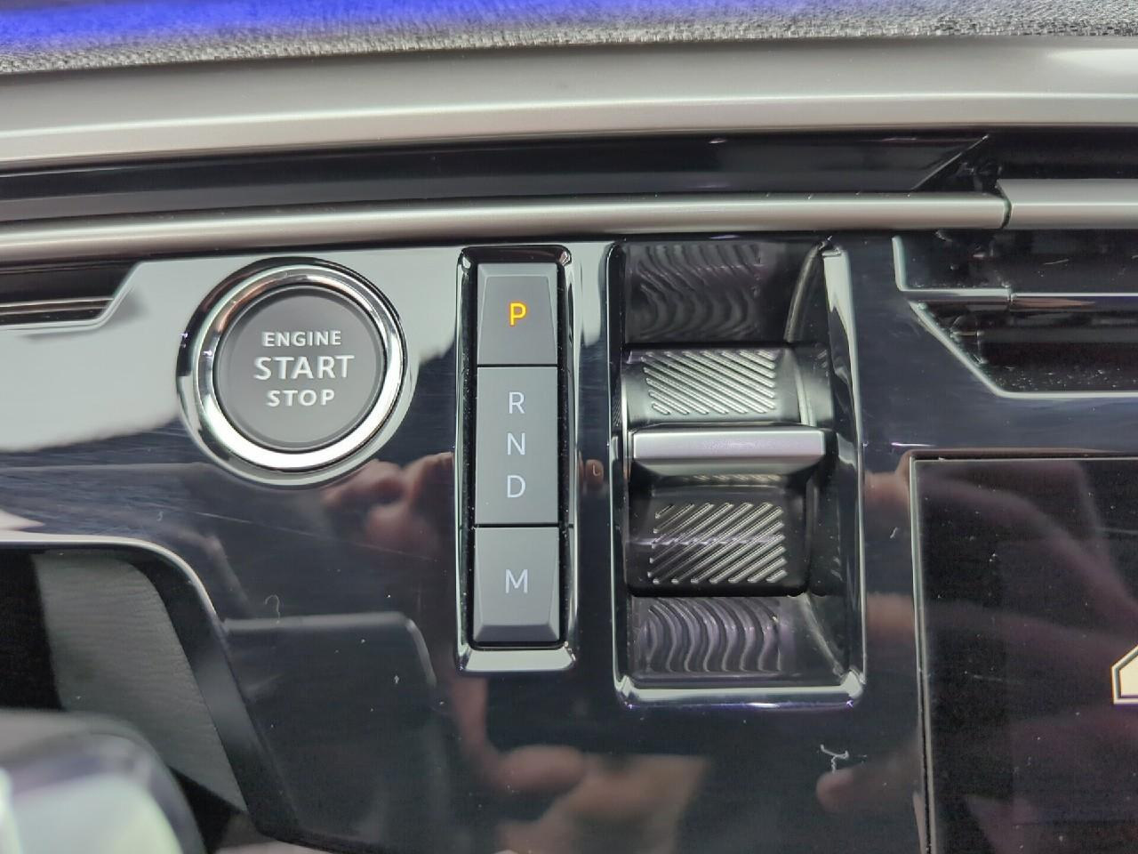 Peugeot 3008 hybrid 136 e-dcs6 allure — photo 31
