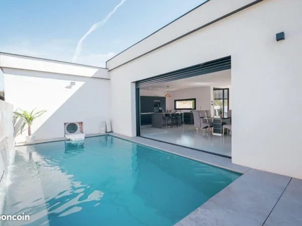 Villa 4 pièces 180 m²