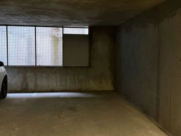 Garage et parking Location Marseille 90€