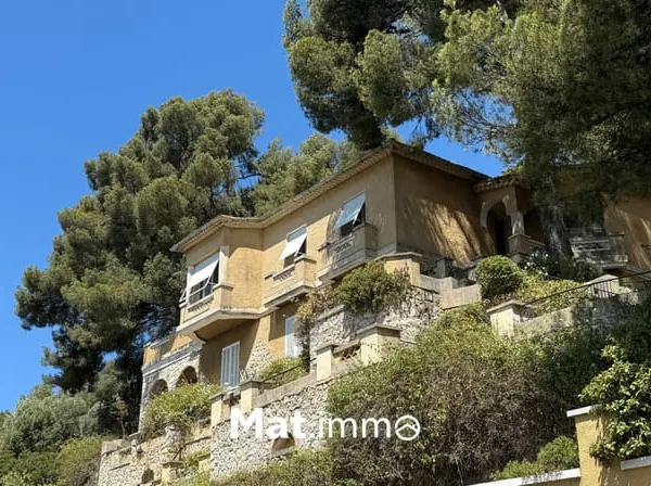 Villa 6 pièces 180 m²
