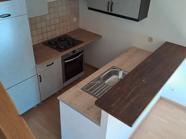 Appartement F2 +