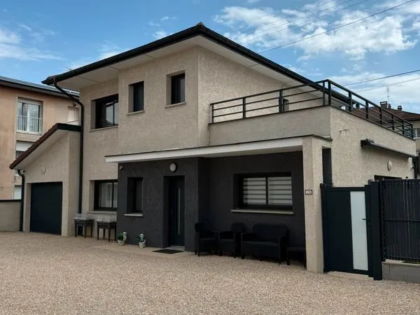 Magnifique maison contemporaine de 135 m² (2023)