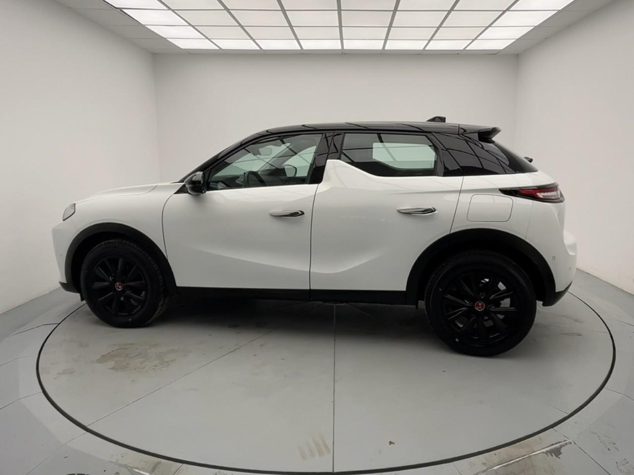 Ds Ds 3 puretech 130 eat8 performance line — photo 2
