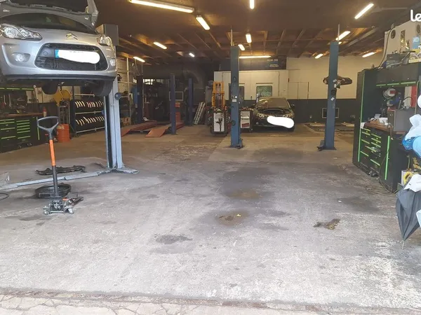 Garage automobile