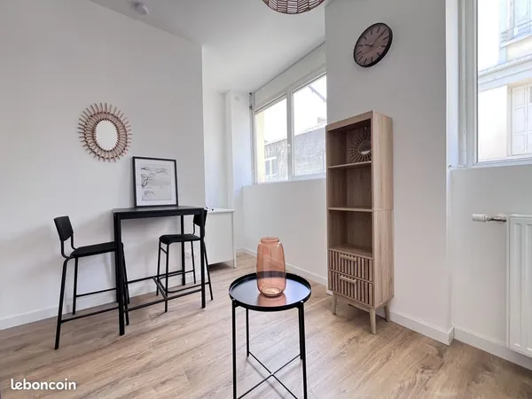 Studio 1 pièce 15 m²