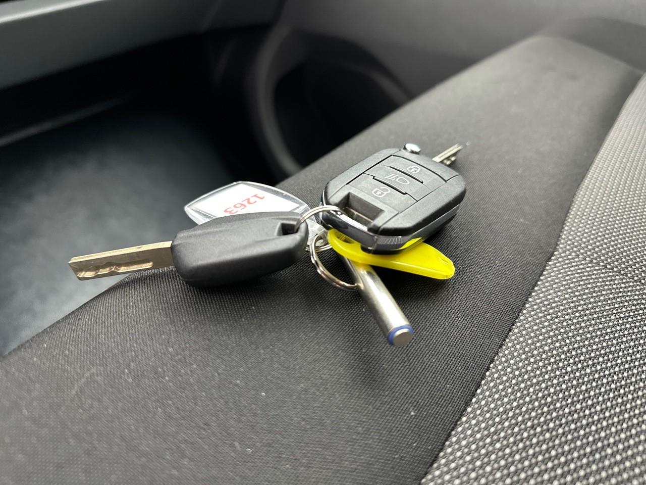 Peugeot Expert long bluehdi 120ch s&s bvm6 — photo 32