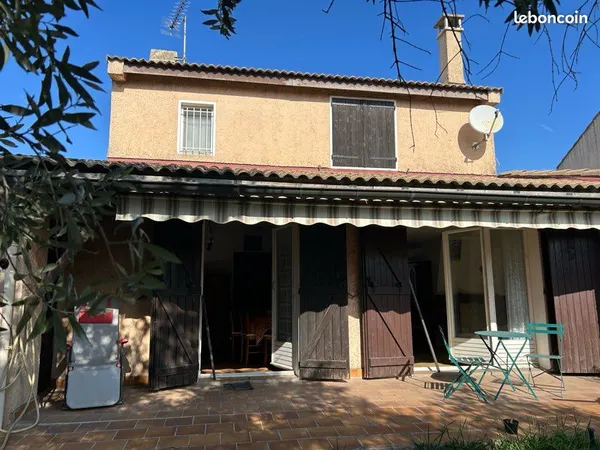 Maison avec jardin, terrasse et 2 garages