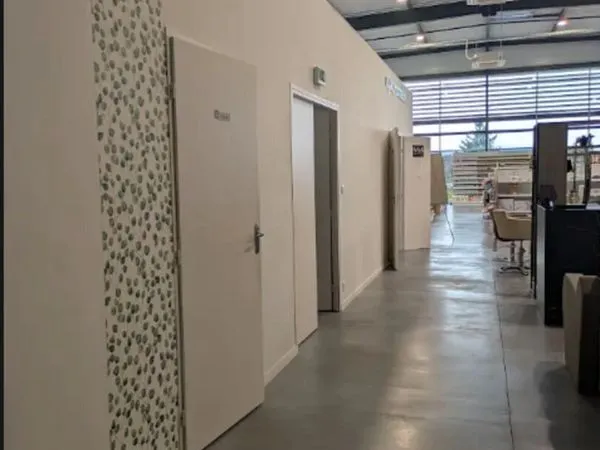 Local commercial 580 m² LIMOGES