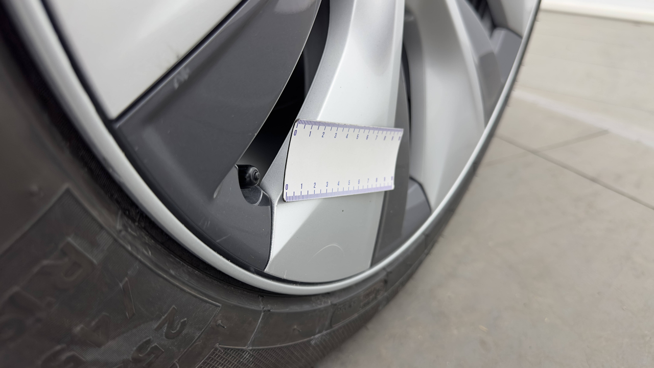 Tesla MODEL Y RWD — photo 40
