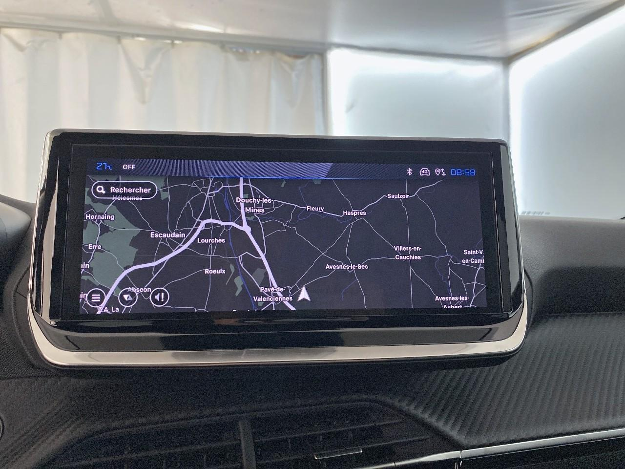 Peugeot 2008 hybrid 145 ch e-dcs6 allure — photo 14