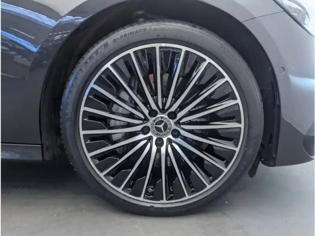 Mercedes Classe E berline 300 de hybrid eq amg line — photo 16