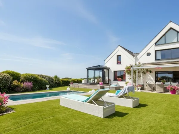 Villa d'exception face à la mer 180° avec piscine et spa