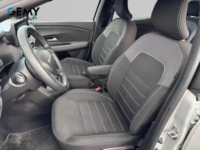 Dacia Sandero tce 90 — photo 9