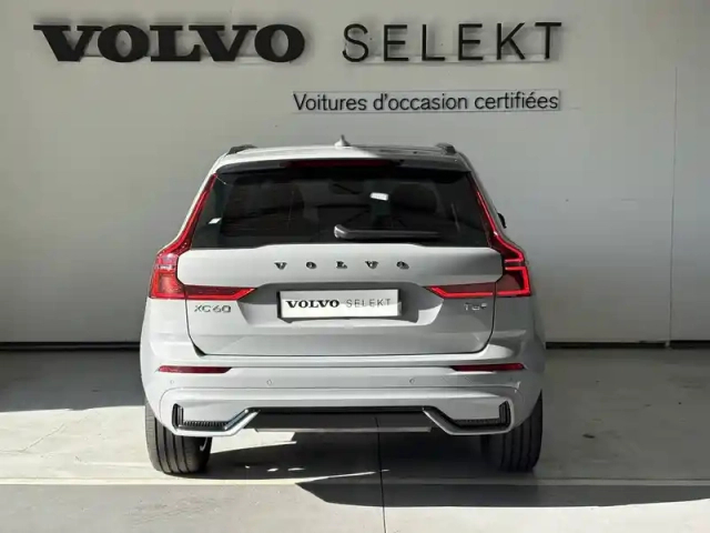 Volvo Xc60 t6 awd hybride rechargeable 253 ch+145 ch geartronic 8 — photo 4