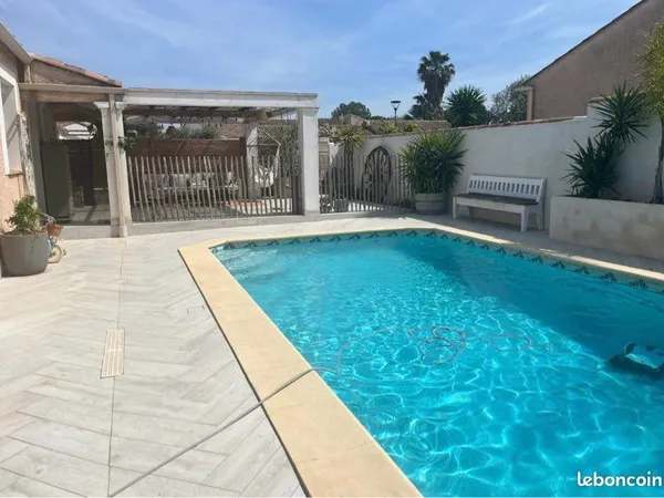 Maison plain pied 117m2 avec piscine et studio indépendant