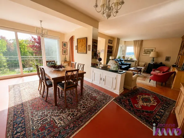 A VENDRE BELFORT APPARTEMENT T5 GARAGE ET GRAND JARDIN