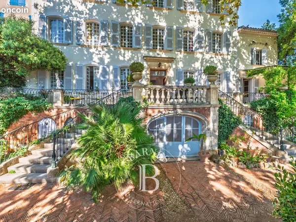 Hôtel particulier 20 pièces 500 m²