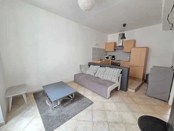 Appartement loué meublé en rez de chaussée