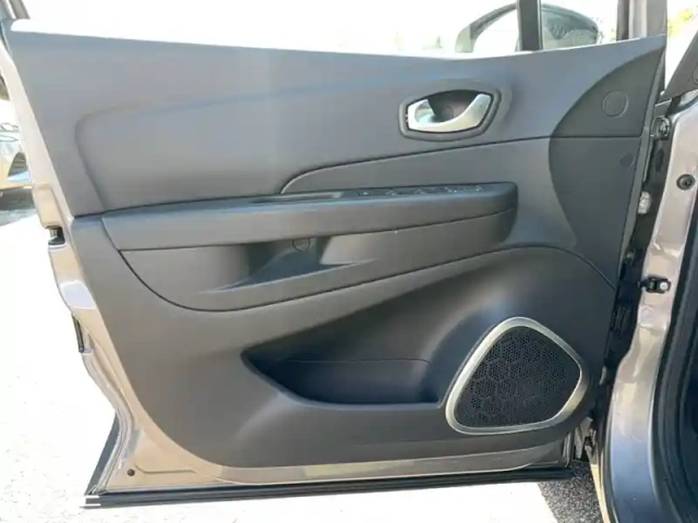 Renault Captur tce 120 energy — photo 11