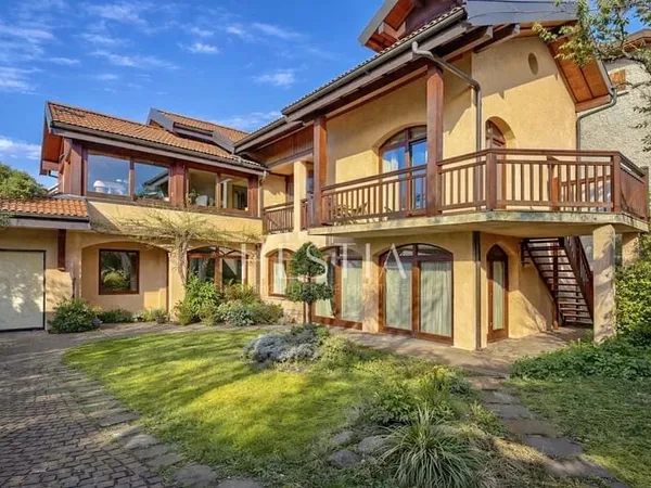 Maison individuelle sur le bas d'Annecy le vieux