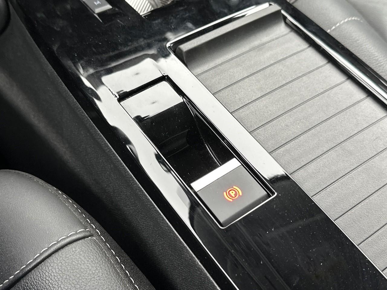 Citroën C4 puretech 130 s&s eat8 shine — photo 33