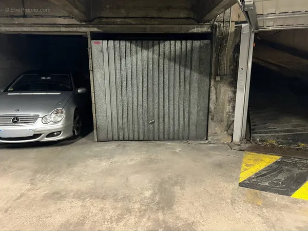 Parking à vendre à Neuilly-Sur-Seine (92200)