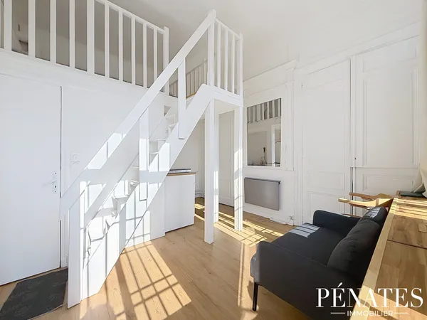 Studio meublé avec mezzanine