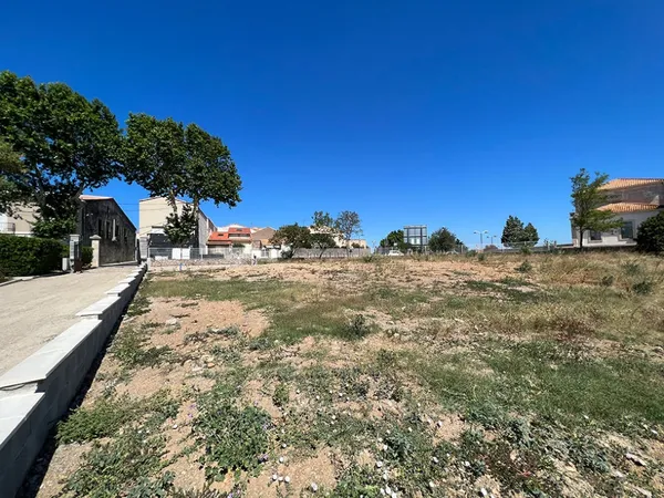 Terrain 386 m²
