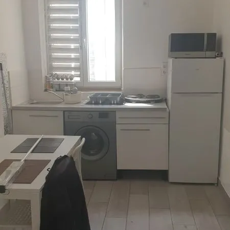 A Louer Studio meublé 2ème 21m2