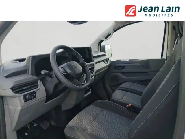Volkswagen Transporter van l1h1 2.0 tdi 150 bva8 — photo 18