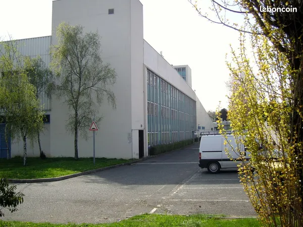 Vente bureaux et locaux professionnels 265 m² Vitry-Sur-Seine (94400)