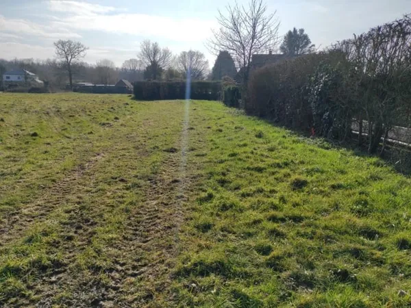 Terrain 928 m²