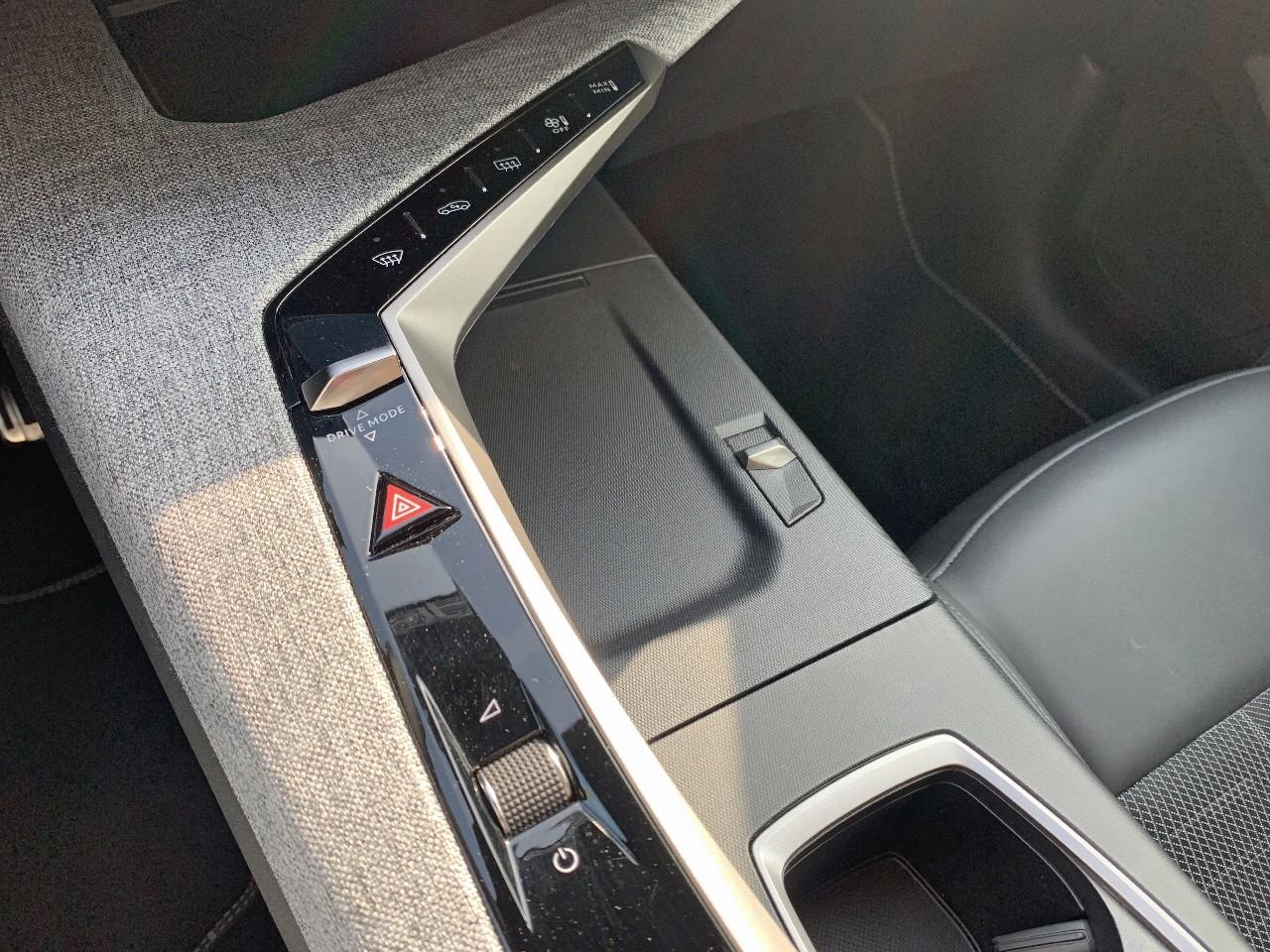 Peugeot 3008 1.2 hybrid 145ch gt e-dcs6 — photo 36