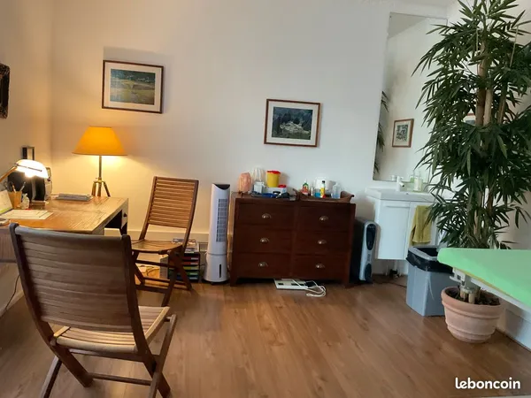 Bureau et espace de travail Location Strasbourg 3p 80m² 1800€