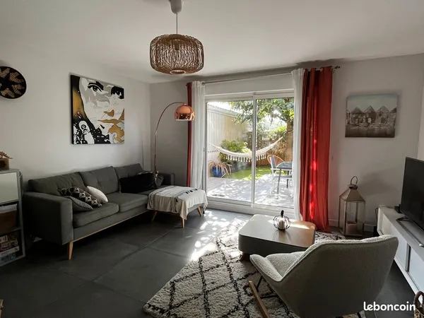 Location Maison Meublée avec jardin BRUGES LA MARIANNE