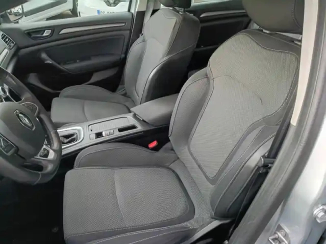 Renault Megane blue dci 115 edc evolution 5p — photo 9