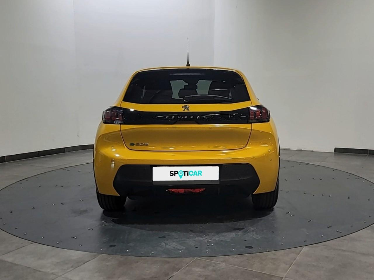 Peugeot 208 electrique 50 kwh 136ch style — photo 4