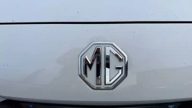Mg Mg4 electric 51kwh - 125 kw 2wd — photo 20