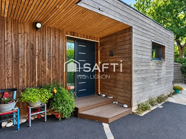 Vie de plain pied + 2 chambres à l'étage - 900m² clos