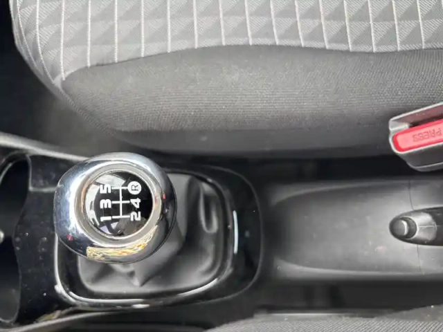 Peugeot 108 vti 72ch s&amp;s bvm5 — photo 11