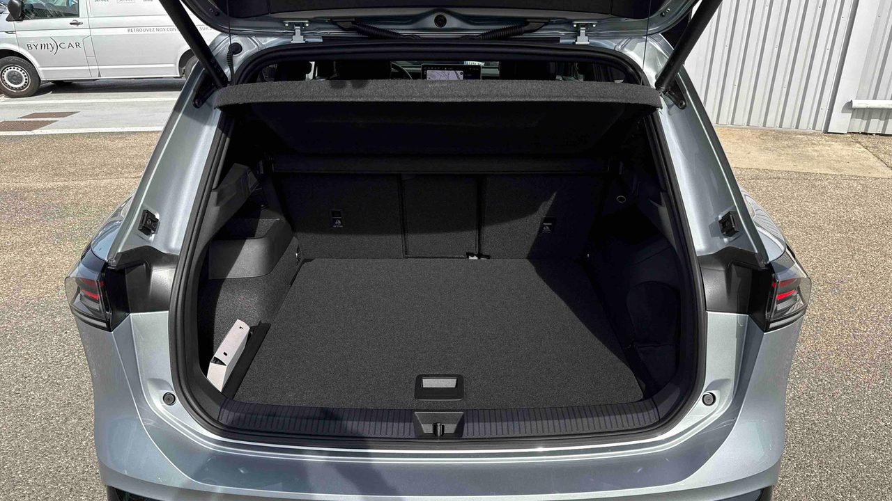 Volkswagen Tiguan 1.5 eTSI 150ch DSG7 — photo 12
