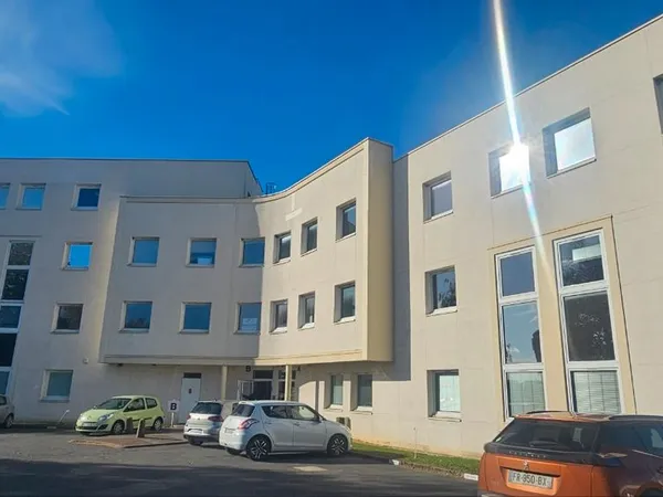 Bureaux climatisés 100 m2