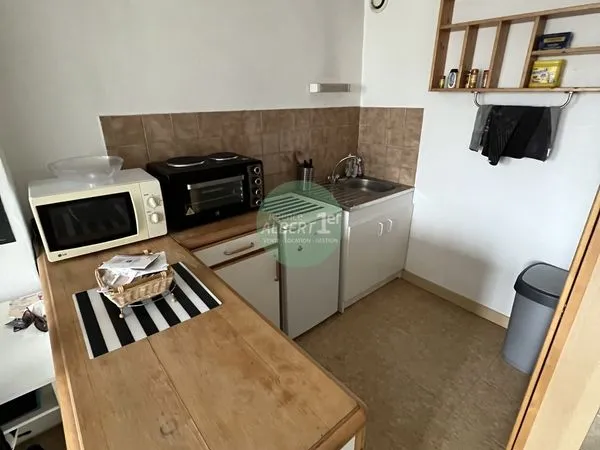 Studio 1 pièce 27 m²